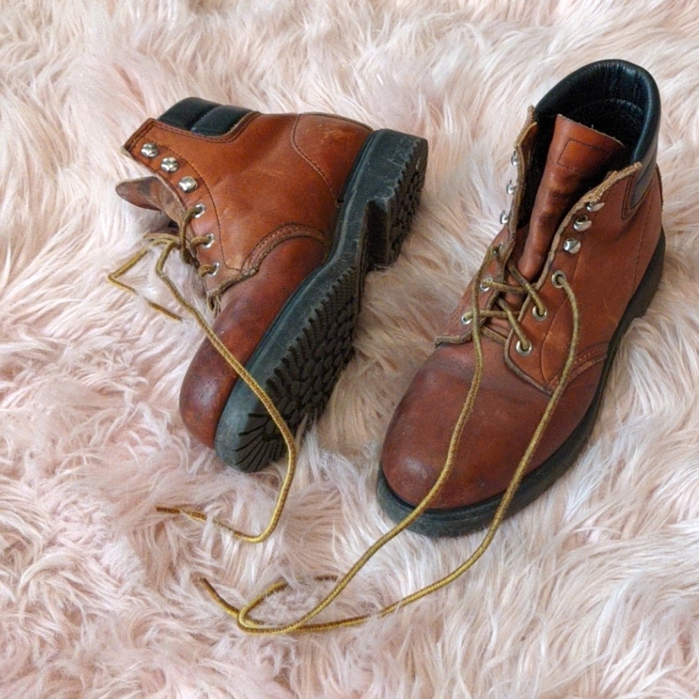 Red wing steel toe boots